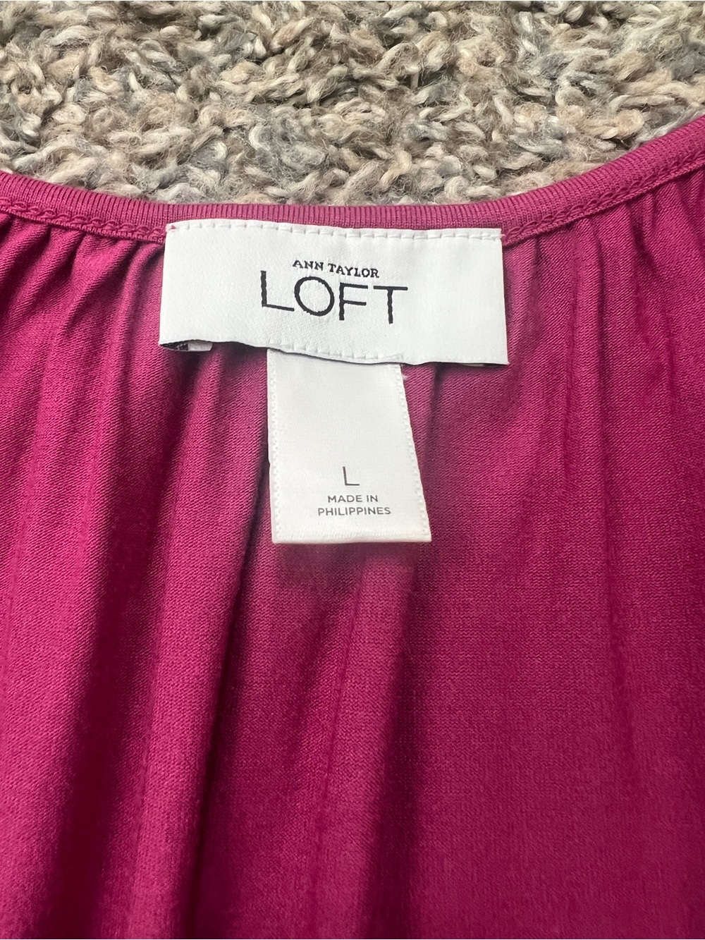 Ann Taylor Loft chic Scoop Neck Short Sleeve Top in Pink - Picture 4 of 7